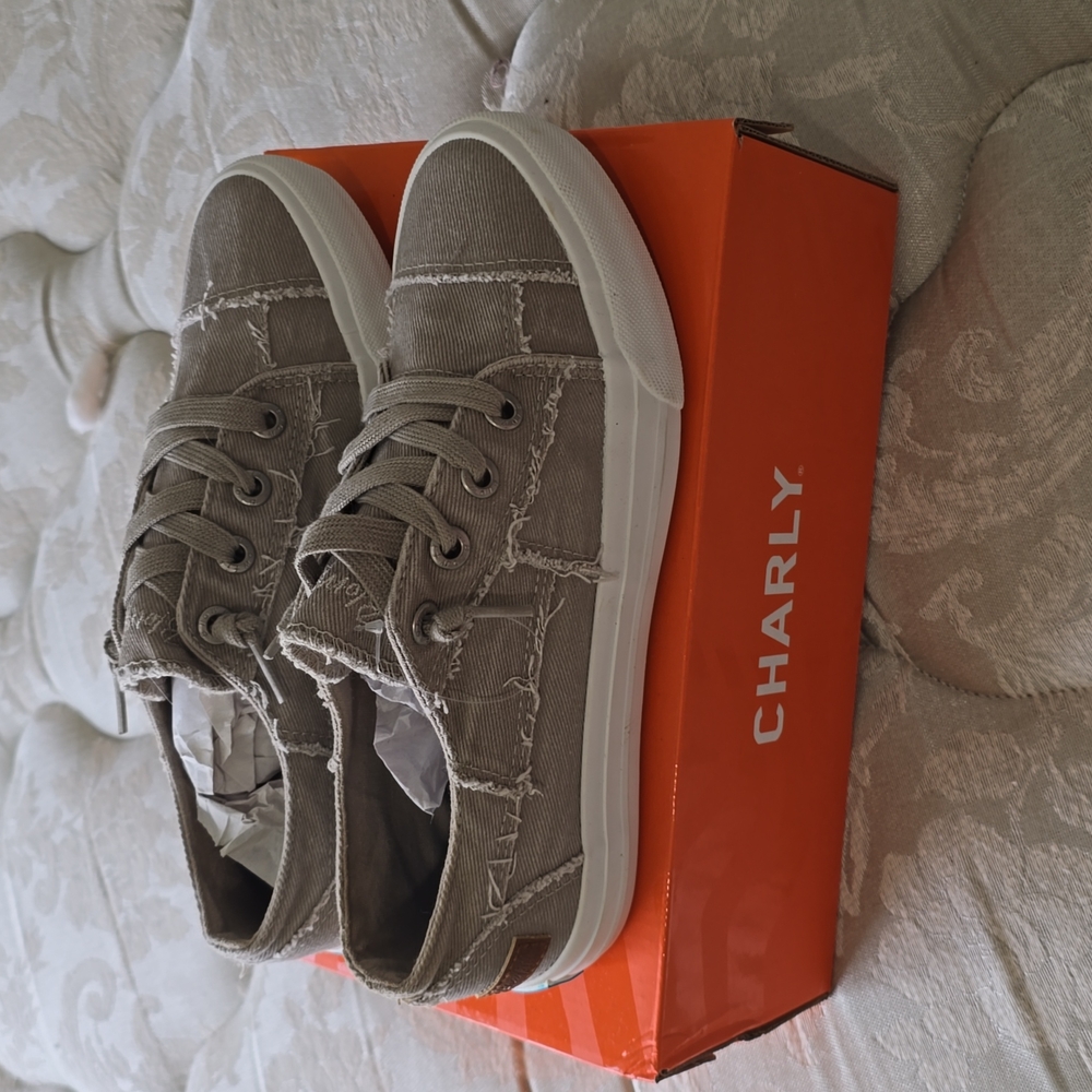 BLOWFISH SHOES